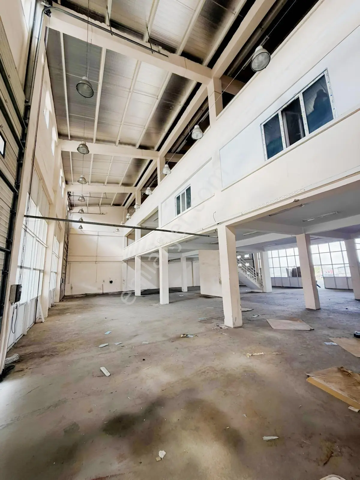 Altıayak Sanayi Sitesinde 1.200 M² 3 Katlı Kiralık İşyeri - Görsel 32