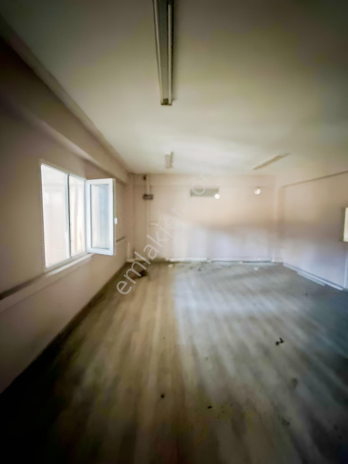 Altıayak Sanayi Sitesinde 1.200 M² 3 Katlı Kiralık İşyeri - Görsel 17