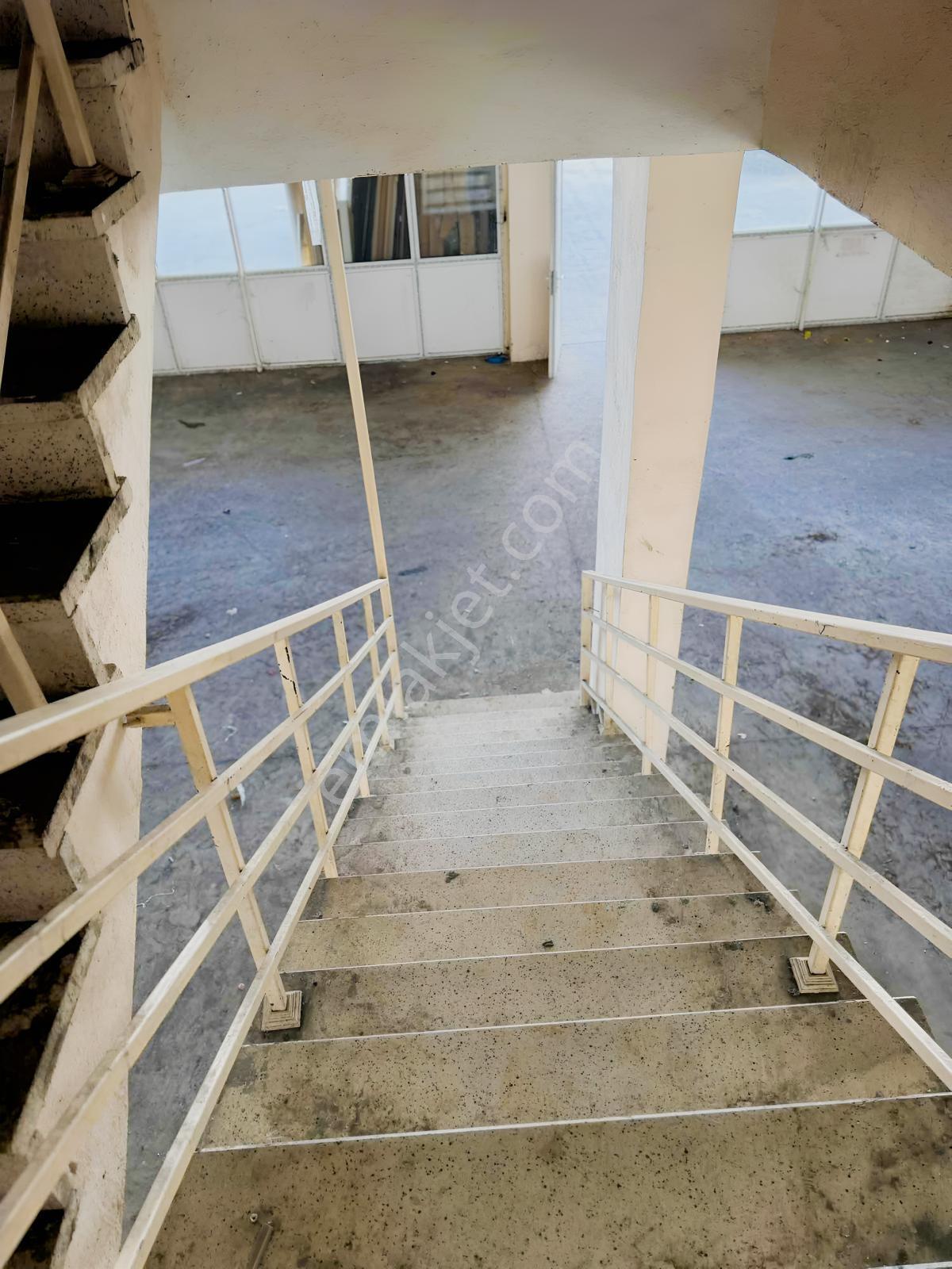 Altıayak Sanayi Sitesinde 1.200 M² 3 Katlı Kiralık İşyeri - Görsel 8