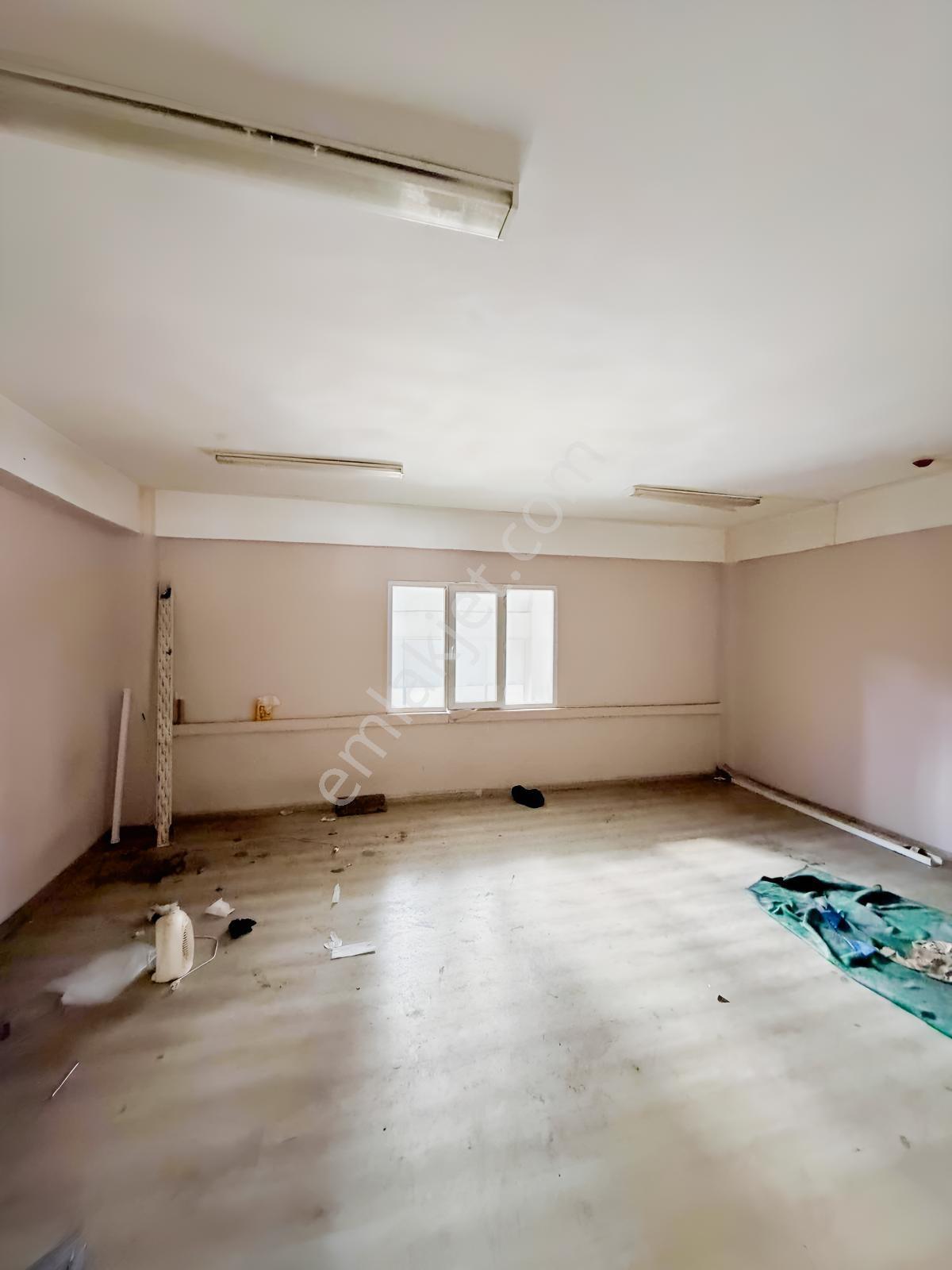 Altıayak Sanayi Sitesinde 1.200 M² 3 Katlı Kiralık İşyeri - Görsel 25