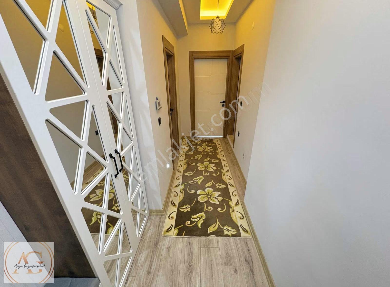 Arya'dan Kiralık 1+1 Ön Cephe Eşyalı Daire - Görsel 13