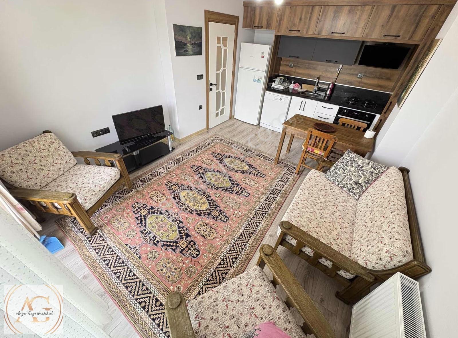 Arya'dan Kiralık 1+1 Ön Cephe Eşyalı Daire - Görsel 15