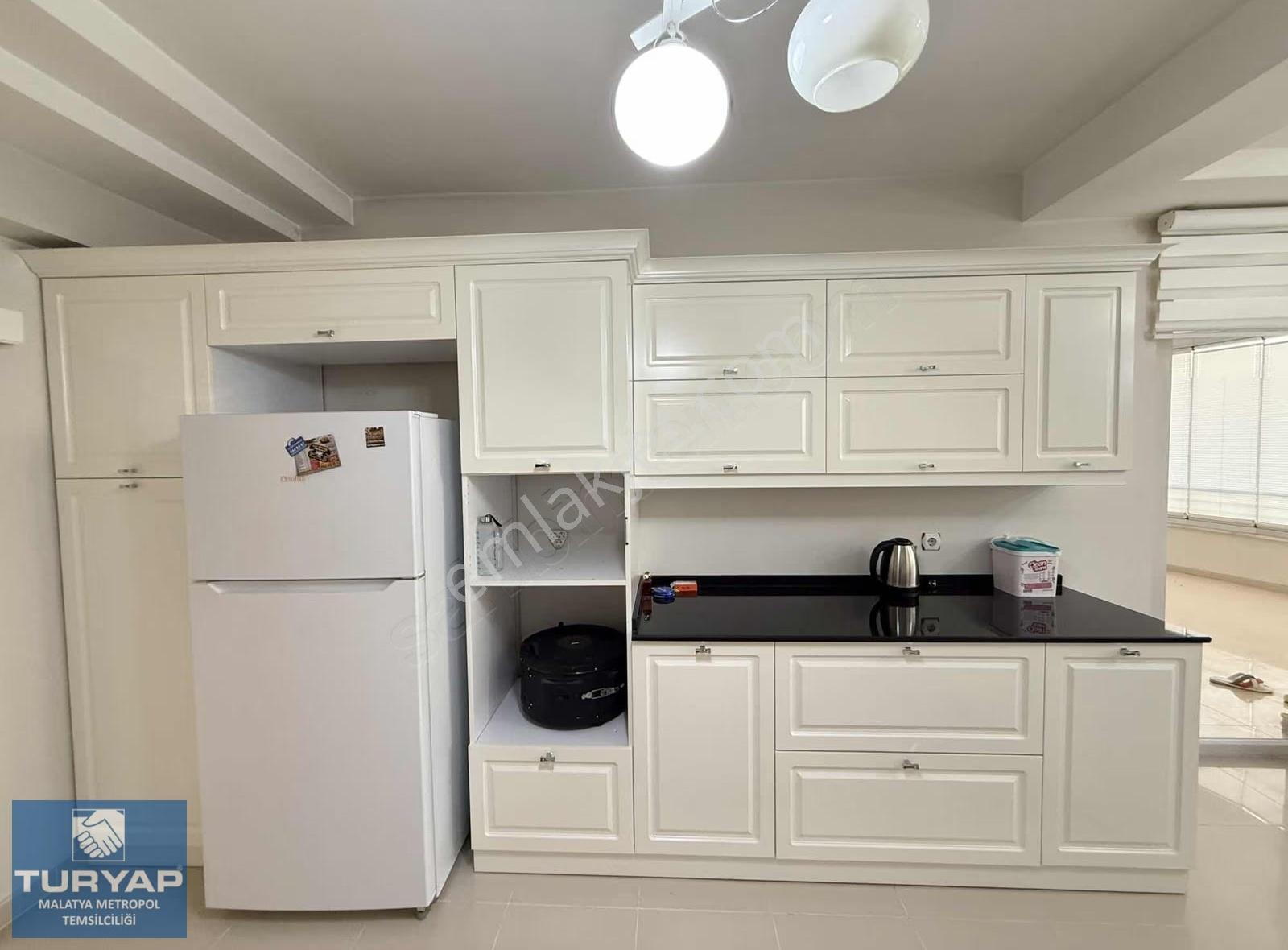Turyap Metropol'den İstanbul Evlerinde 4+1 Eşyalı Kiralık Daire - Görsel 10