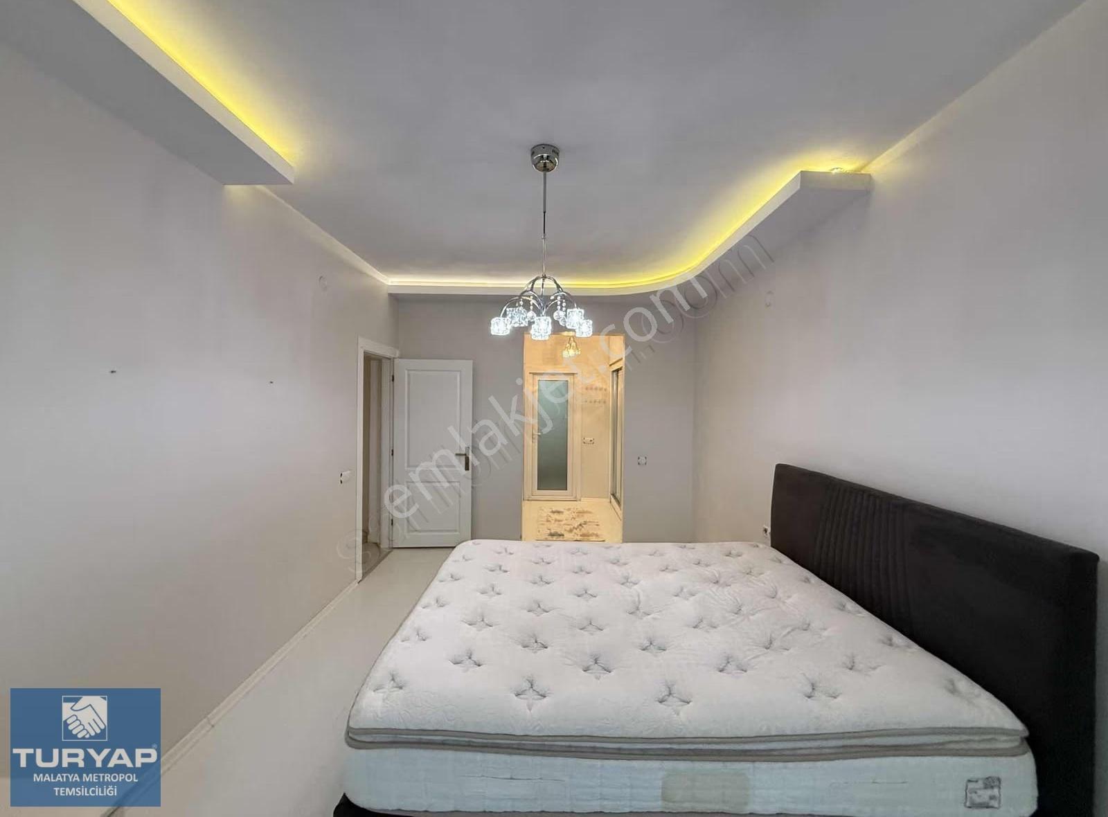 Turyap Metropol'den İstanbul Evlerinde 4+1 Eşyalı Kiralık Daire - Görsel 21