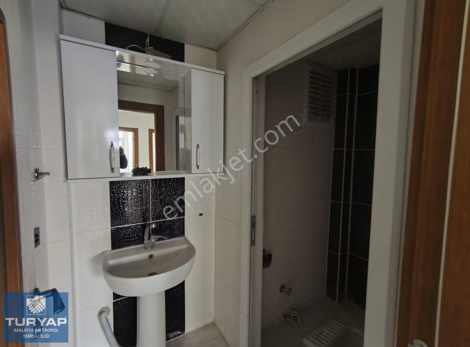 Turyap Metropol'den Yeni Adliye Karşısında Kiralık 3+1 Ofis/büro - Görsel 8