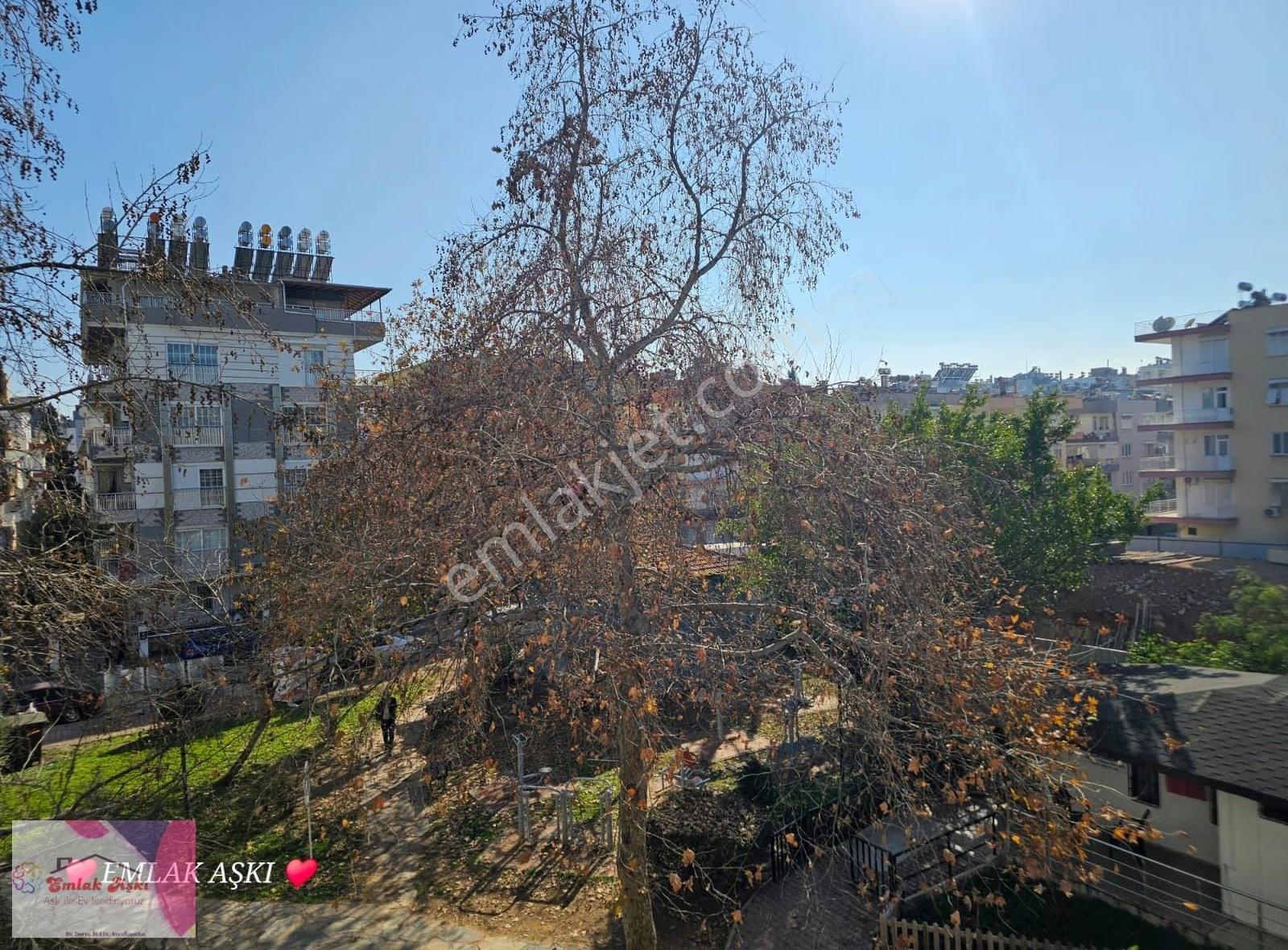 Emlak Aşkı Güvencesiyle Park Cepheli Acil Satılık