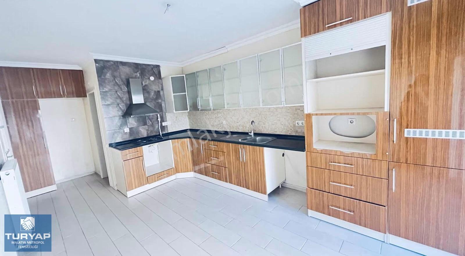 Turyap Metropol`den Fahrikayahan Cadde Üstünde Kiralık 4+1 Daire - Görsel 20