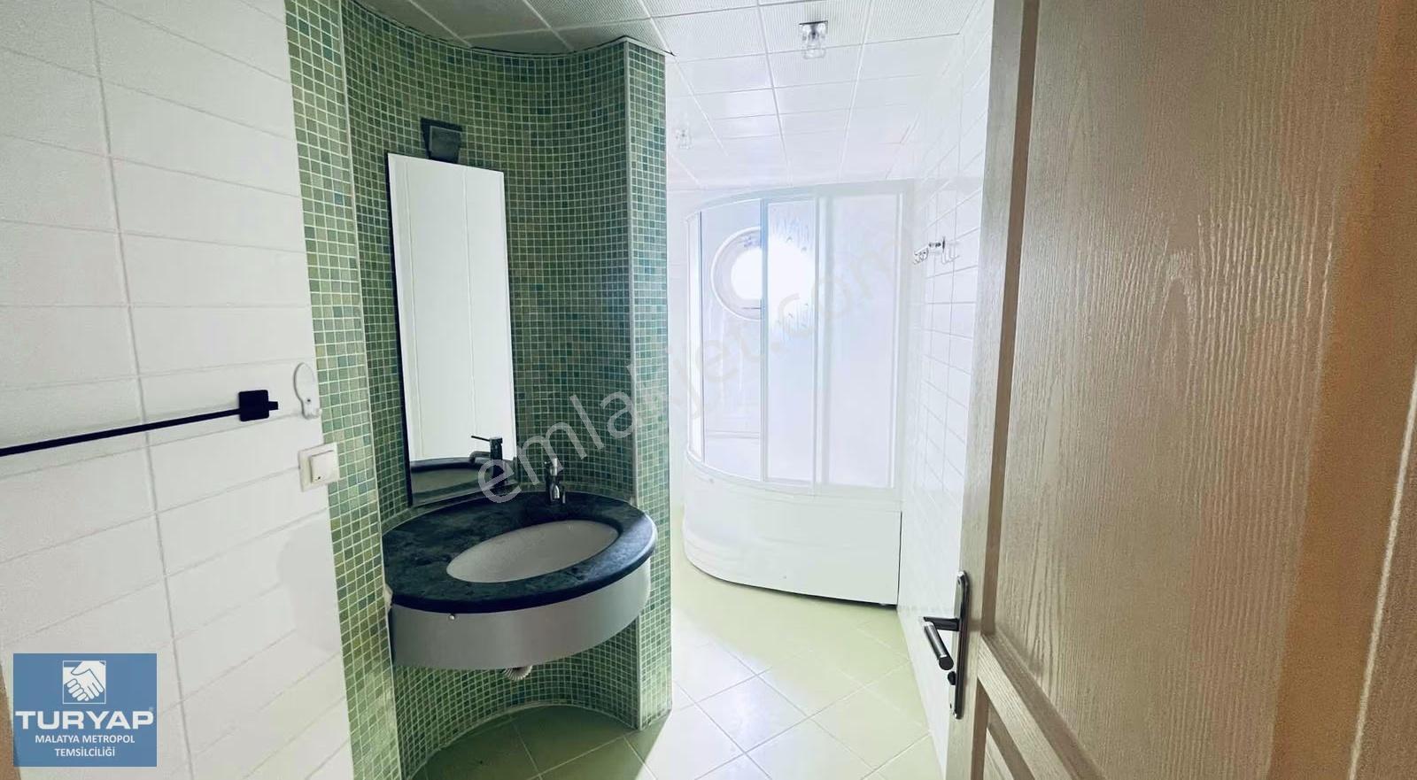 Turyap Metropol`den Fahrikayahan Cadde Üstünde Kiralık 4+1 Daire - Görsel 11