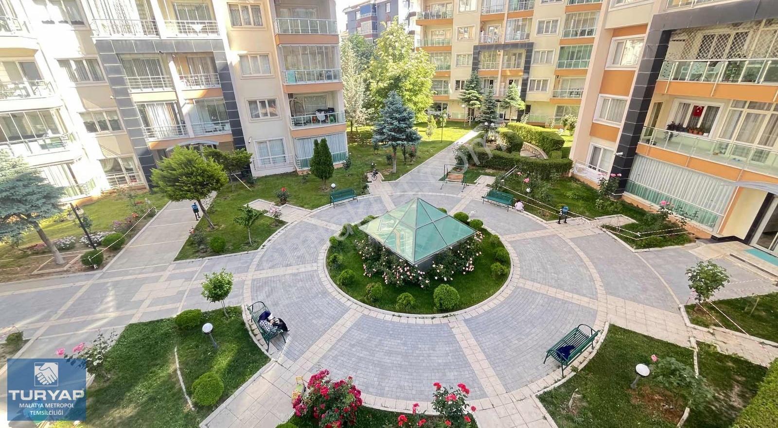 Turyap Metropol`den Fahrikayahan Cadde Üstünde Kiralık 4+1 Daire - Görsel 18