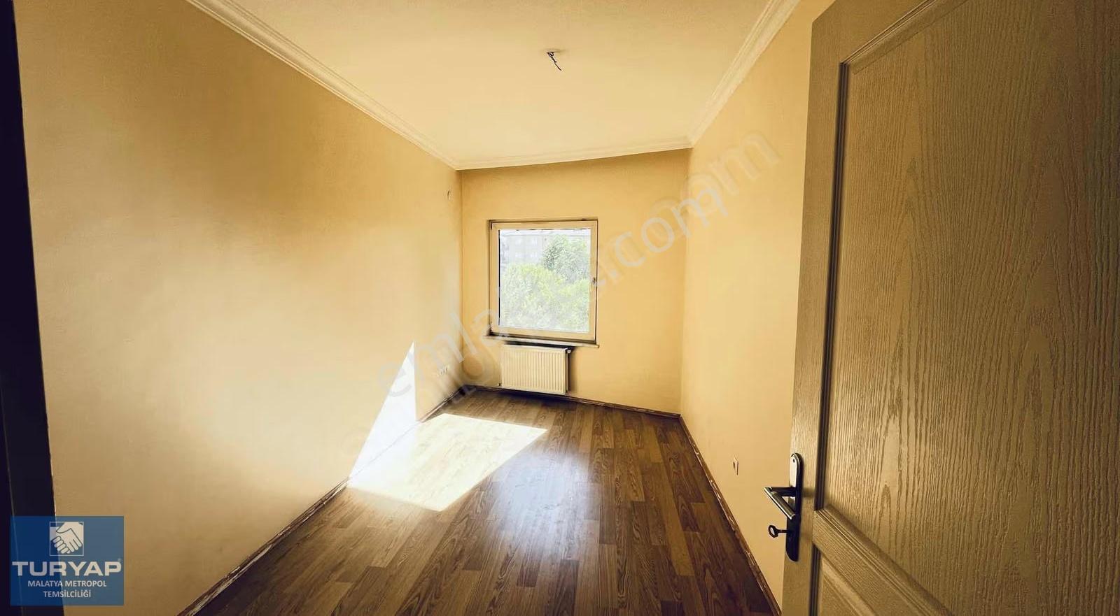 Turyap Metropol`den Fahrikayahan Cadde Üstünde Kiralık 4+1 Daire - Görsel 9