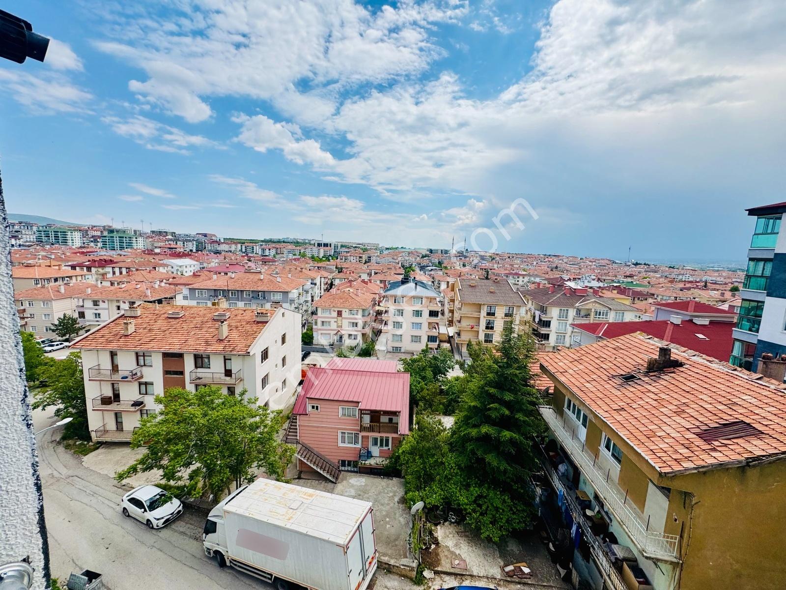 Seğmenler 1+1 Eşyalı Şehir Manzaralı Temiz Kiralık Daire - Görsel 26