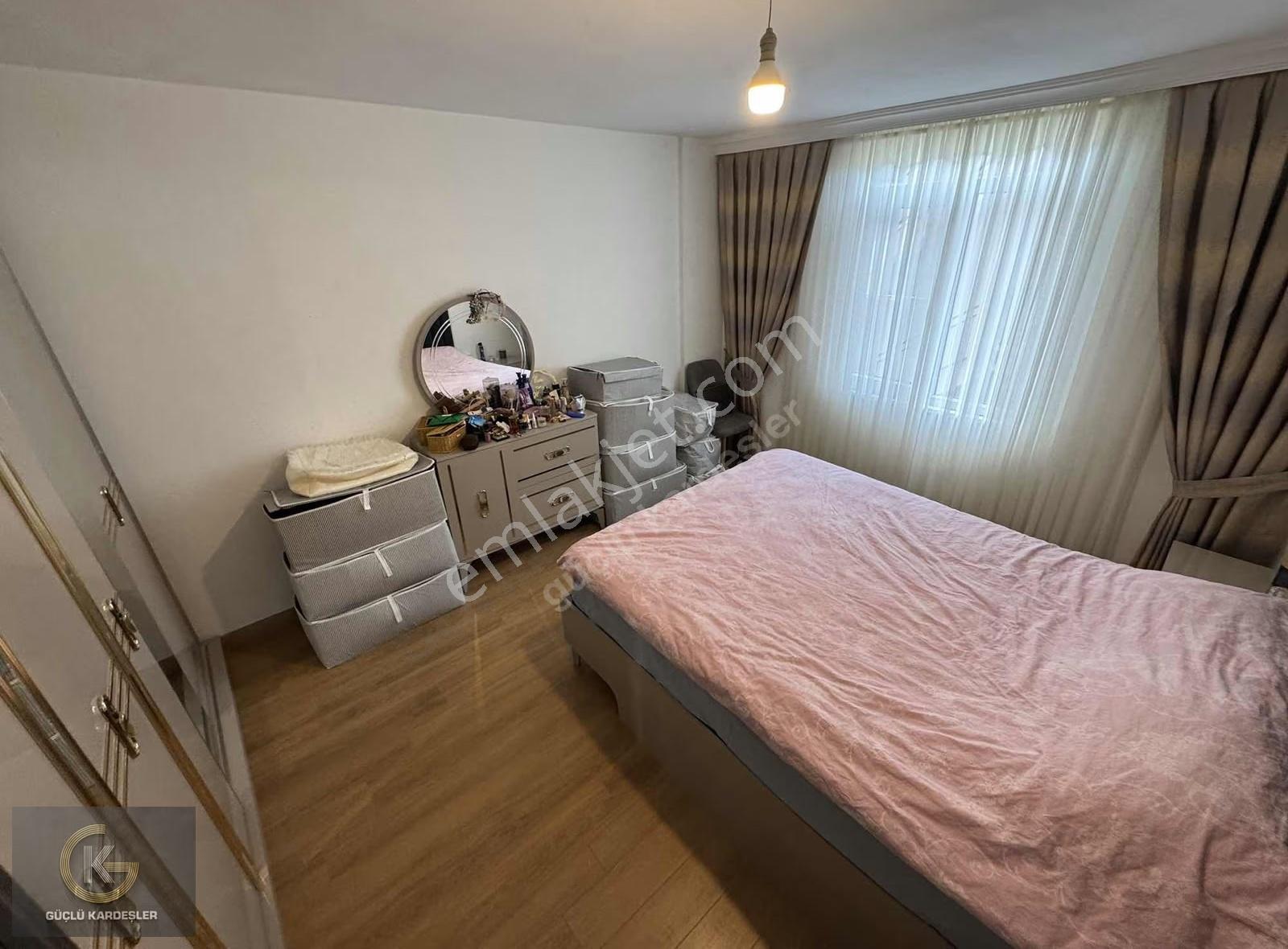 Güçlü Kardeşler Full Yenilenmiş Merkezde 2+1 Orta Kat Daire - Görsel 21