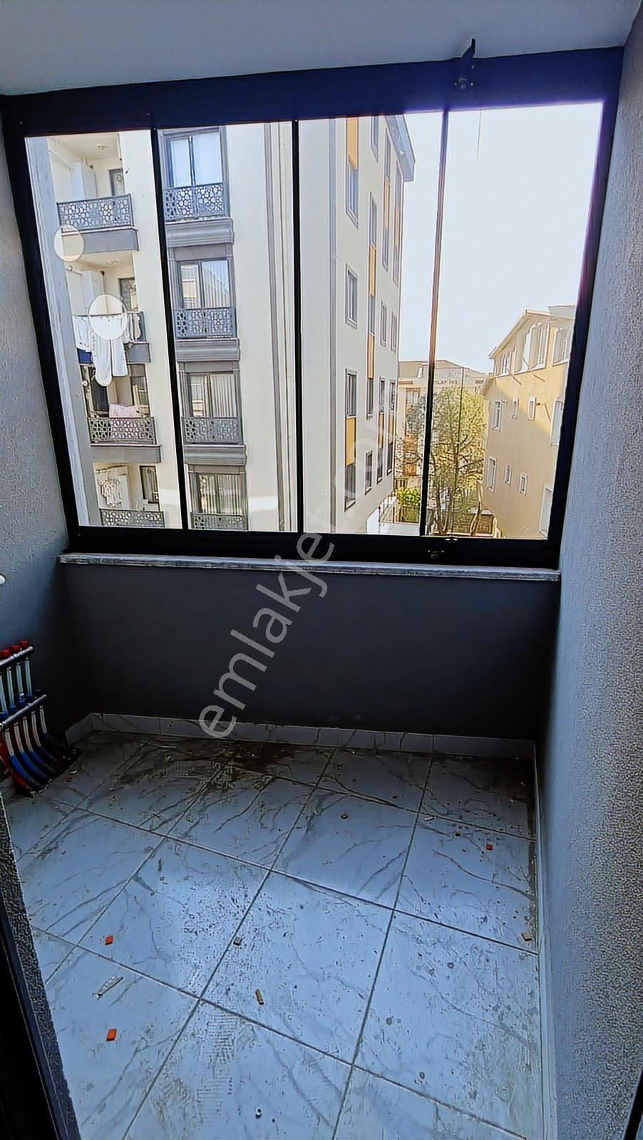 Sancaktepe Yenidoğan Mh'de 2+1 Arakat Daire Geniş Kullanışlı - Görsel 3