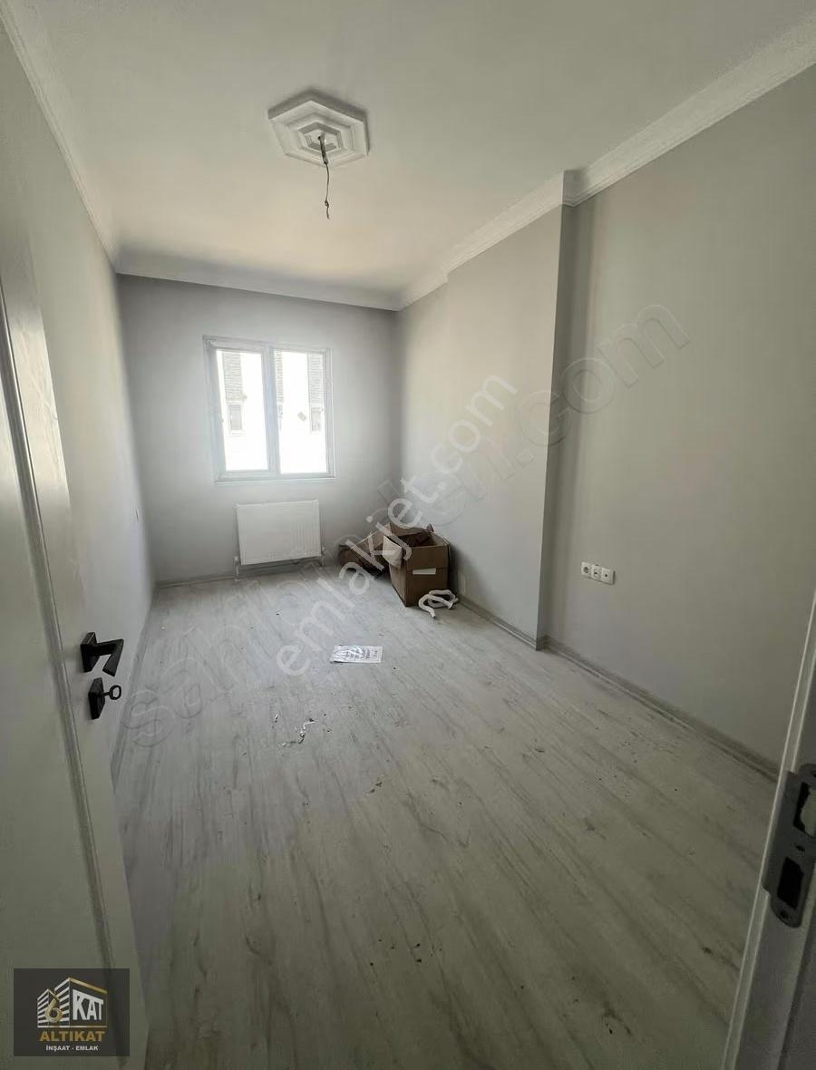Altıkat Emlaktan Hasanlı Caddesinde 2+1 Daire - Görsel 10