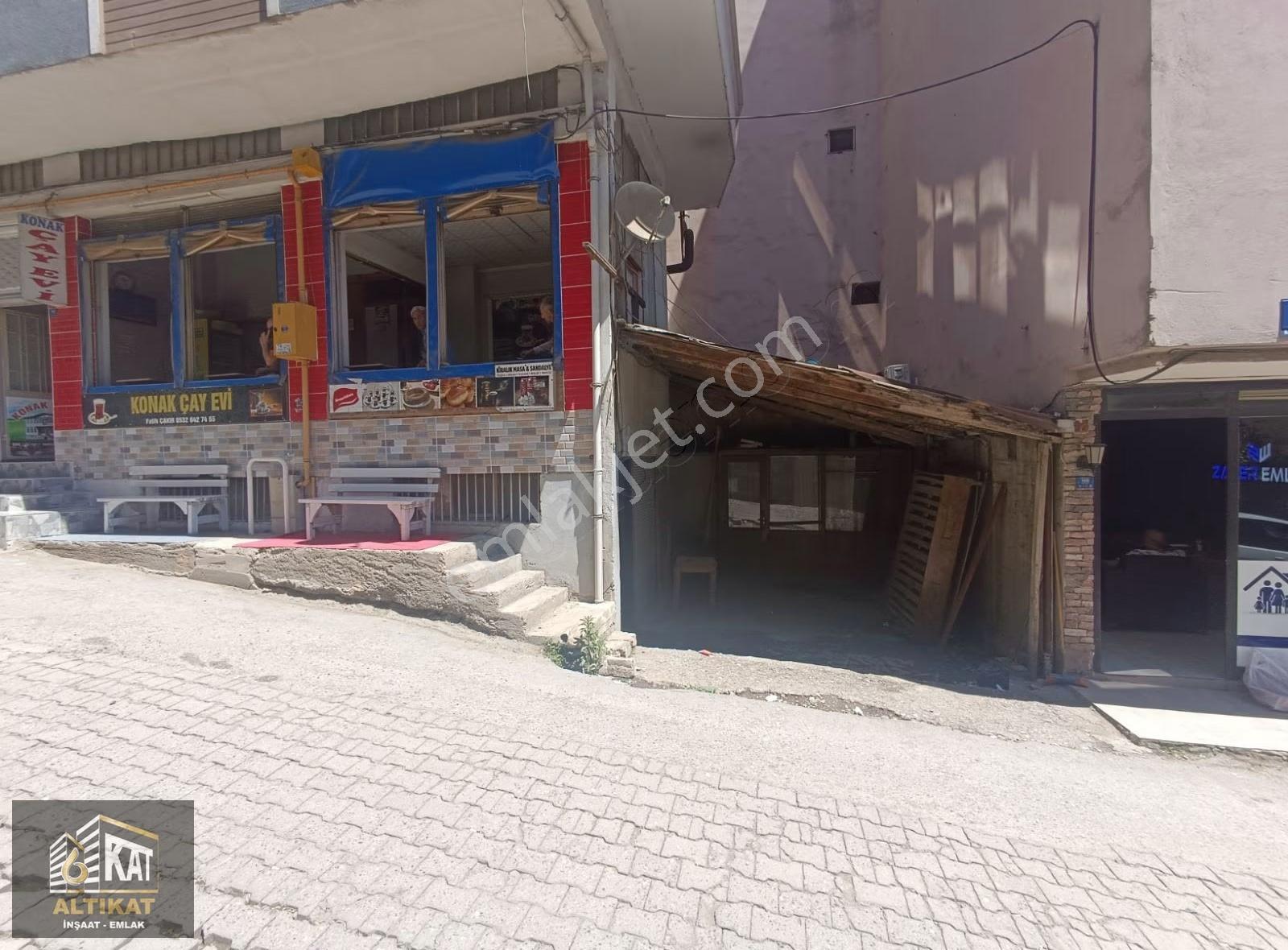 Batı Yaka Pazaryerinde Dükkan - Görsel 10