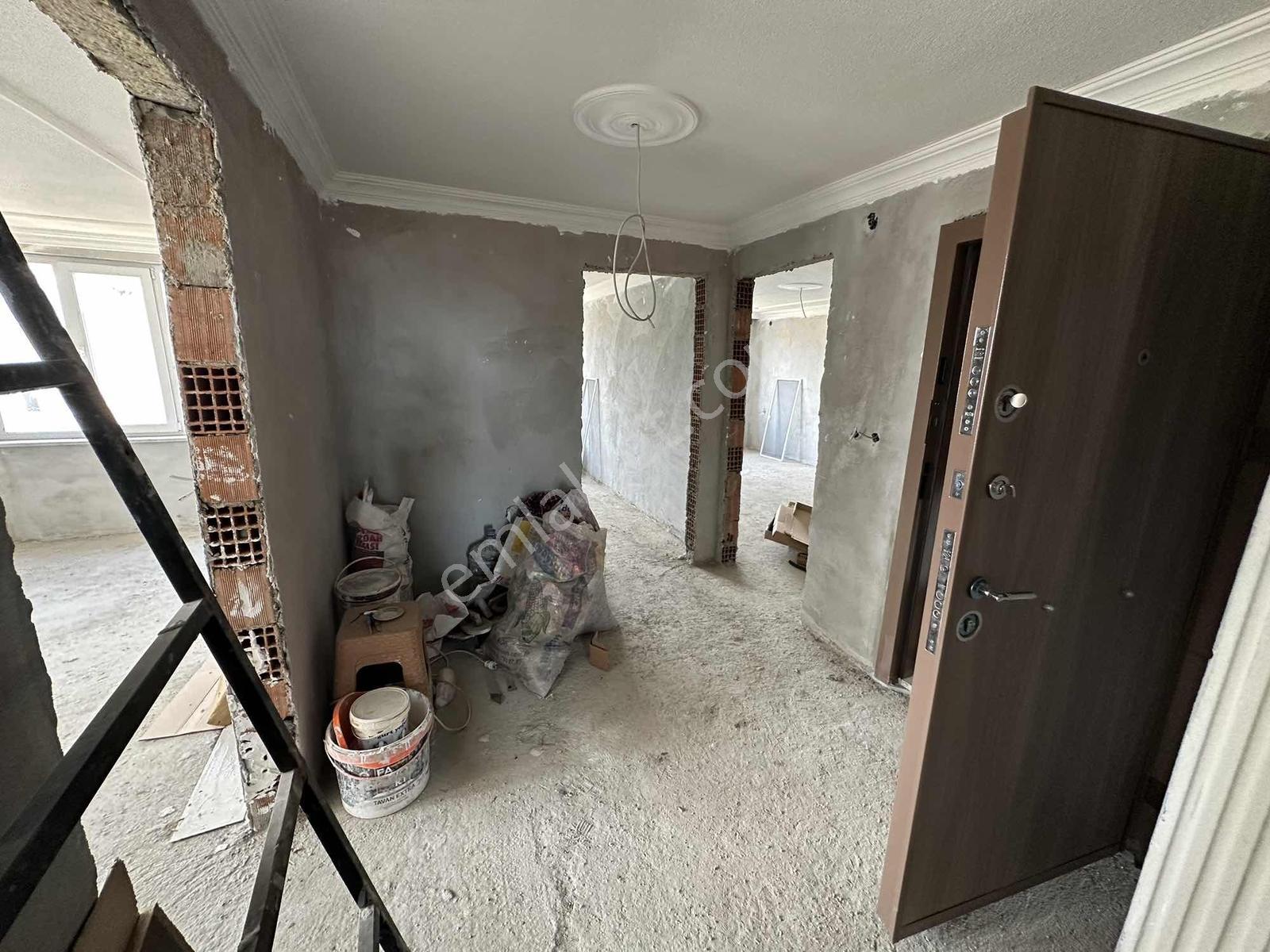 289 M2 Arsa Üzerine Kurulu Satılık Komple Bina (3 Adet 3+1) - Görsel 8