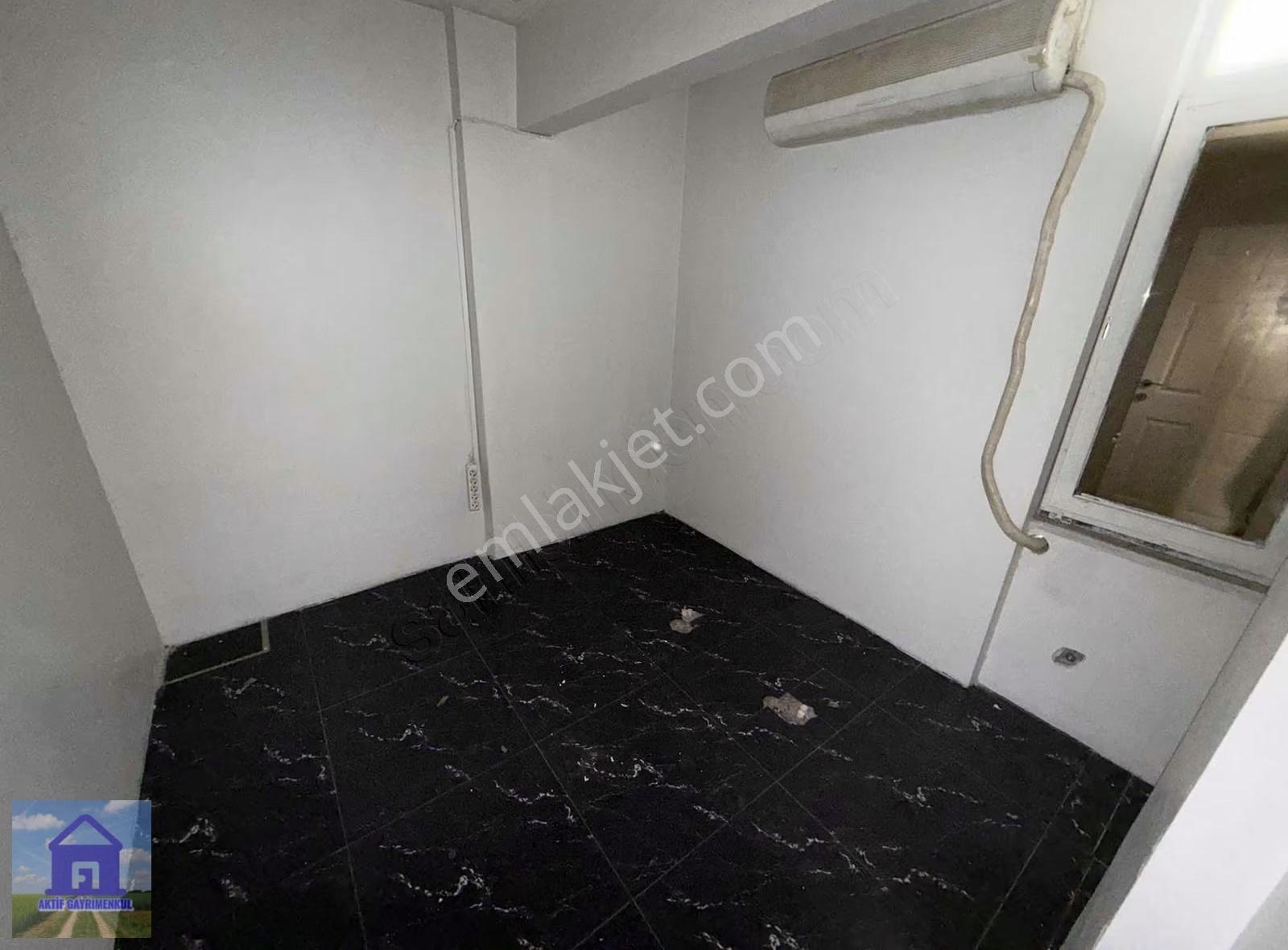 Şirinevlerde E-5 Cepheli 85m2 4+1 Klimalı Kiralık Ofis - Görsel 31