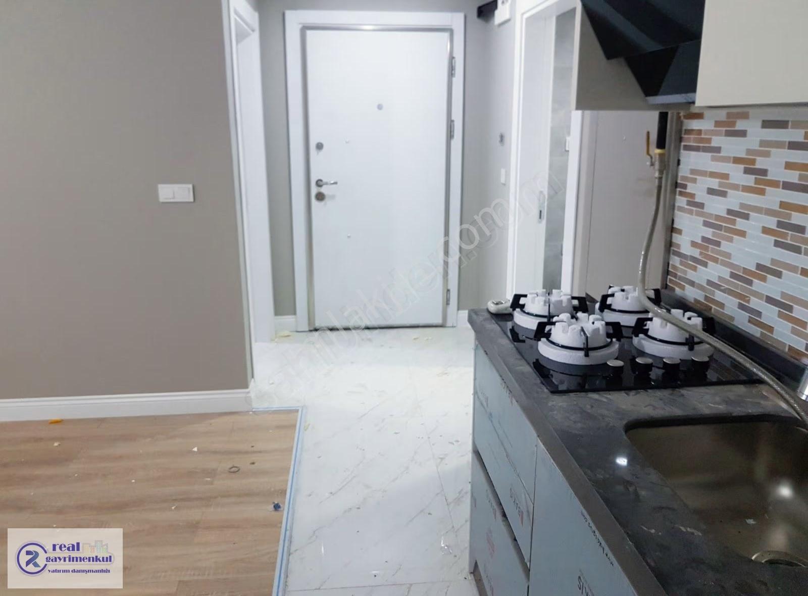Parkorman Sitesi 2.etap'ta Satılık Bahçe Katı 1+1 Daire - Görsel 14