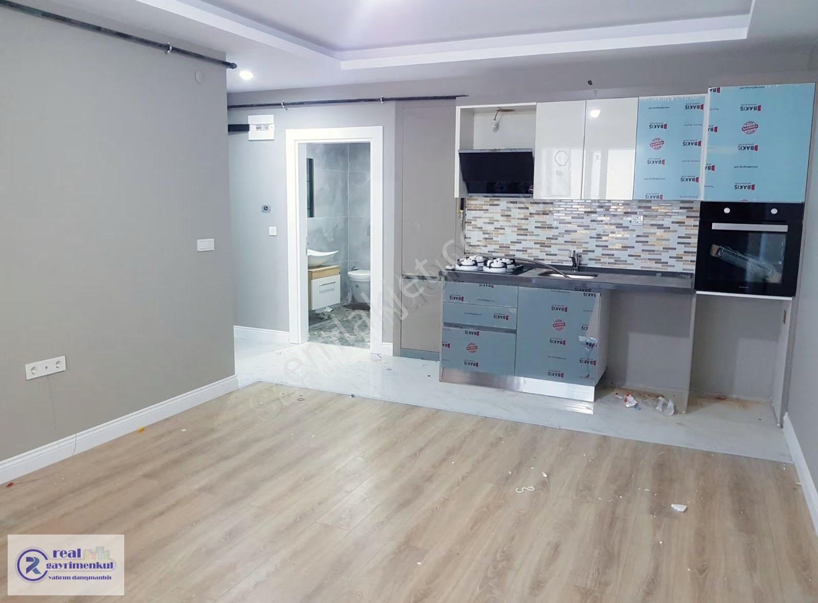 Parkorman Sitesi 2.etap'ta Satılık Bahçe Katı 1+1 Daire - Görsel 16
