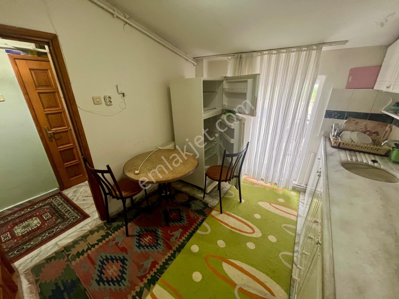 Bahçelievler Mahallesi Eşyalı Kiralık 1+1 80 M² - Görsel 12