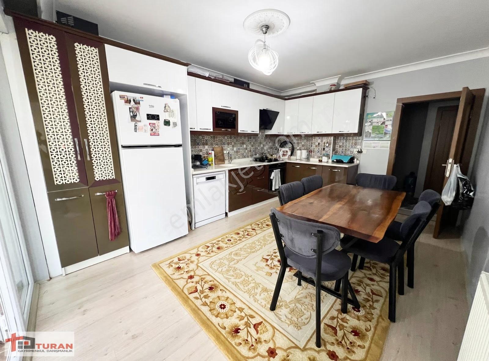 Selim Caddesi'nde -site İçerisinde- Manzaralı Kilerli Yapılı 3+1 - Görsel 33