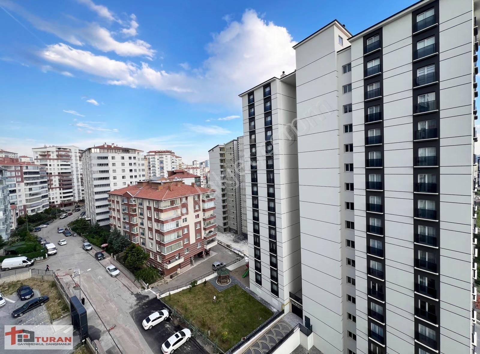 Selim Caddesi'nde -site İçerisinde- Manzaralı Kilerli Yapılı 3+1 - Görsel 20
