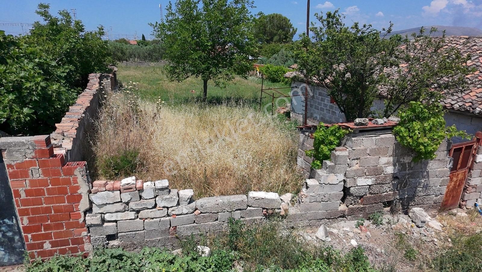Akhisar Kapaklı Mahallesi'nde 543 M2 İçinde Eski Yapı Olan Arsa - Görsel 19