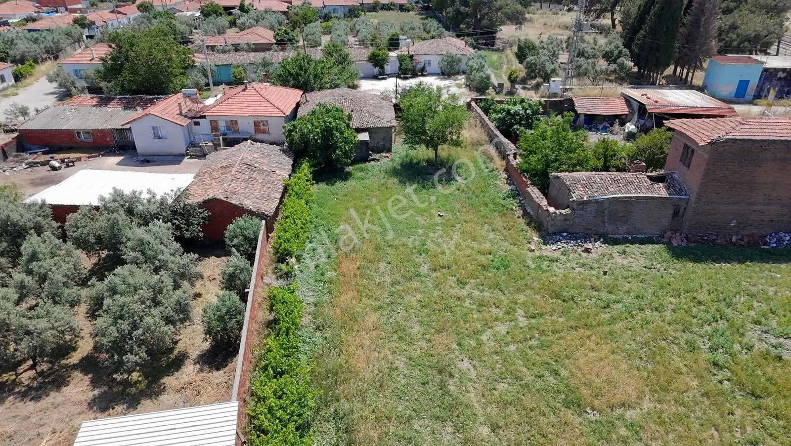 Akhisar Kapaklı Mahallesi'nde 543 M2 İçinde Eski Yapı Olan Arsa - Görsel 23