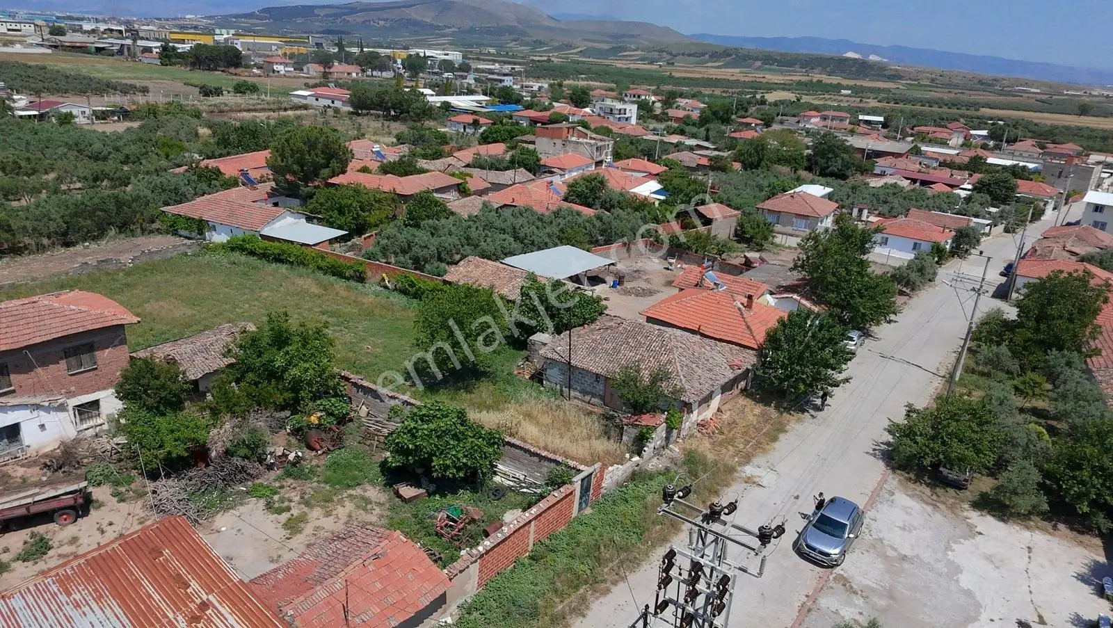 Akhisar Kapaklı Mahallesi'nde 543 M2 İçinde Eski Yapı Olan Arsa - Görsel 18