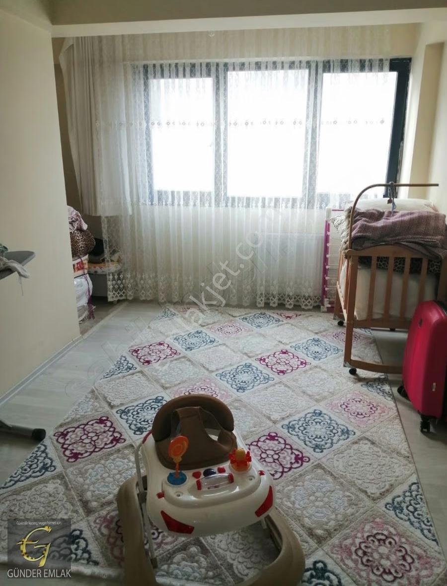 Kazımdirik Mahallesinde 3+1 Kiralık Daire - Görsel 2