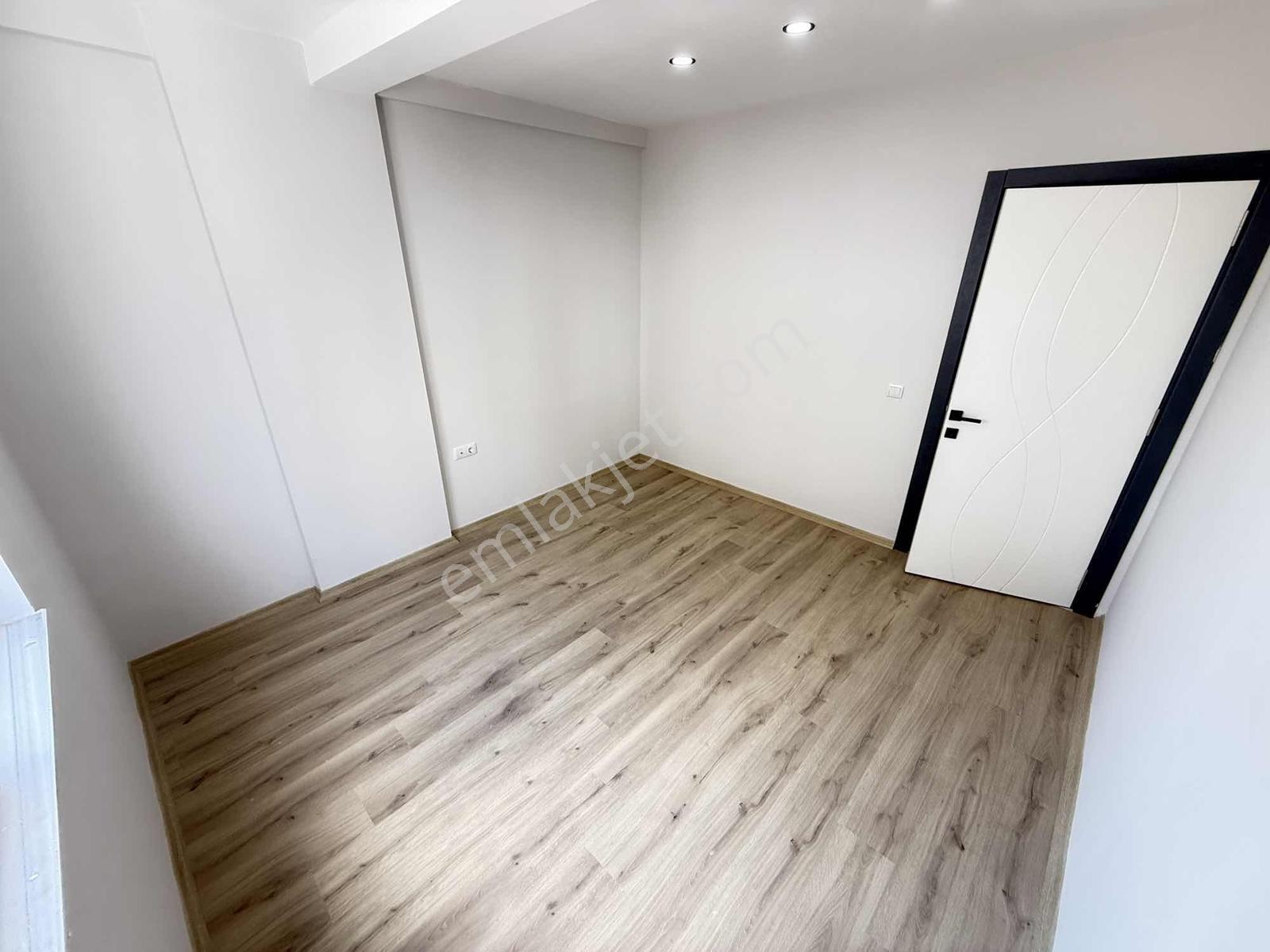 2+1_sıfır_asansörlü_ara_kat_her_odası_salon_gibi_çok_geniş_!!! - Görsel 5