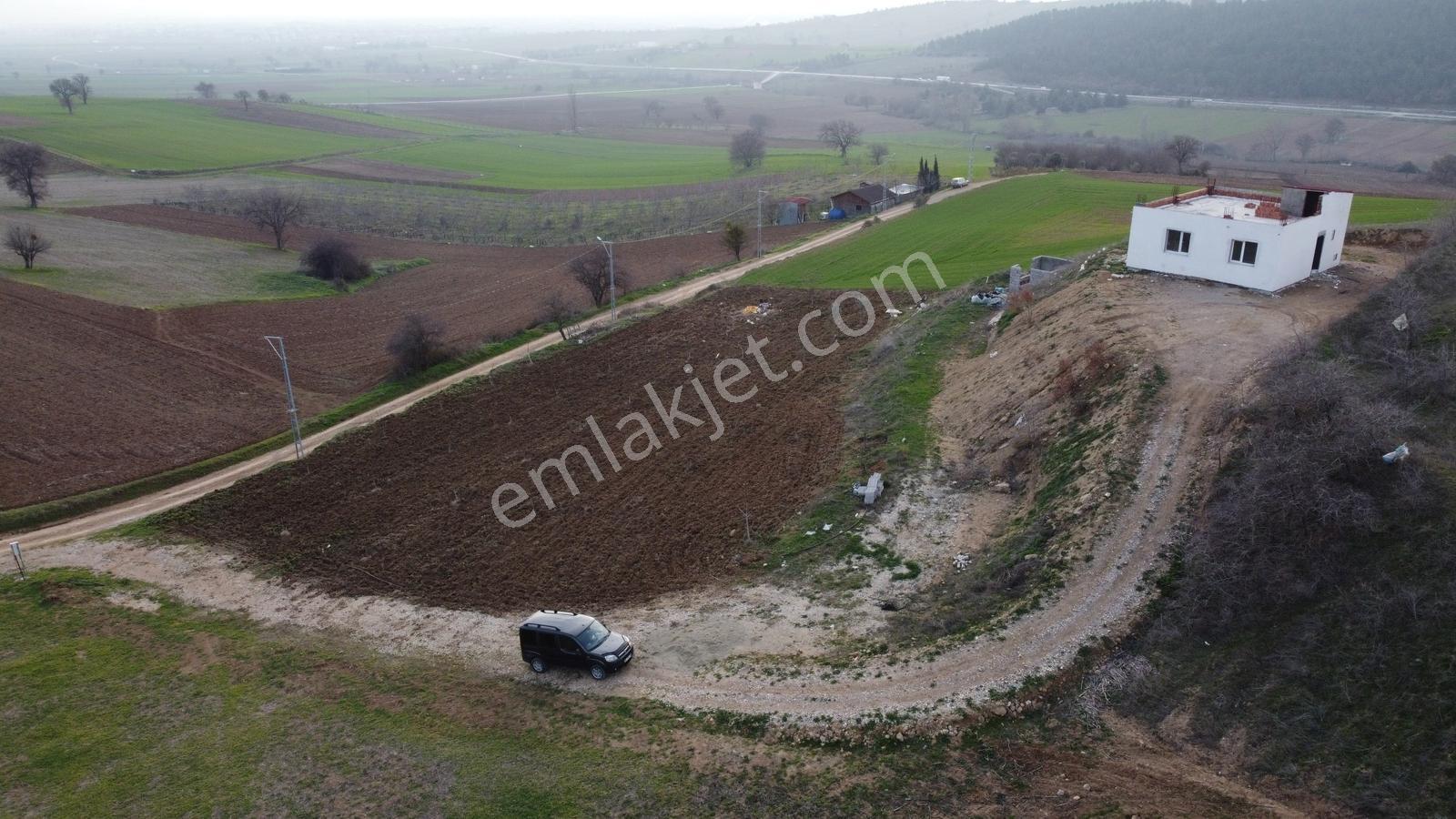 Karataş'tan 8125 M2 Elektriği Yolu Suyu 75m2 1+1 Evi Olan Arazi - Görsel 28