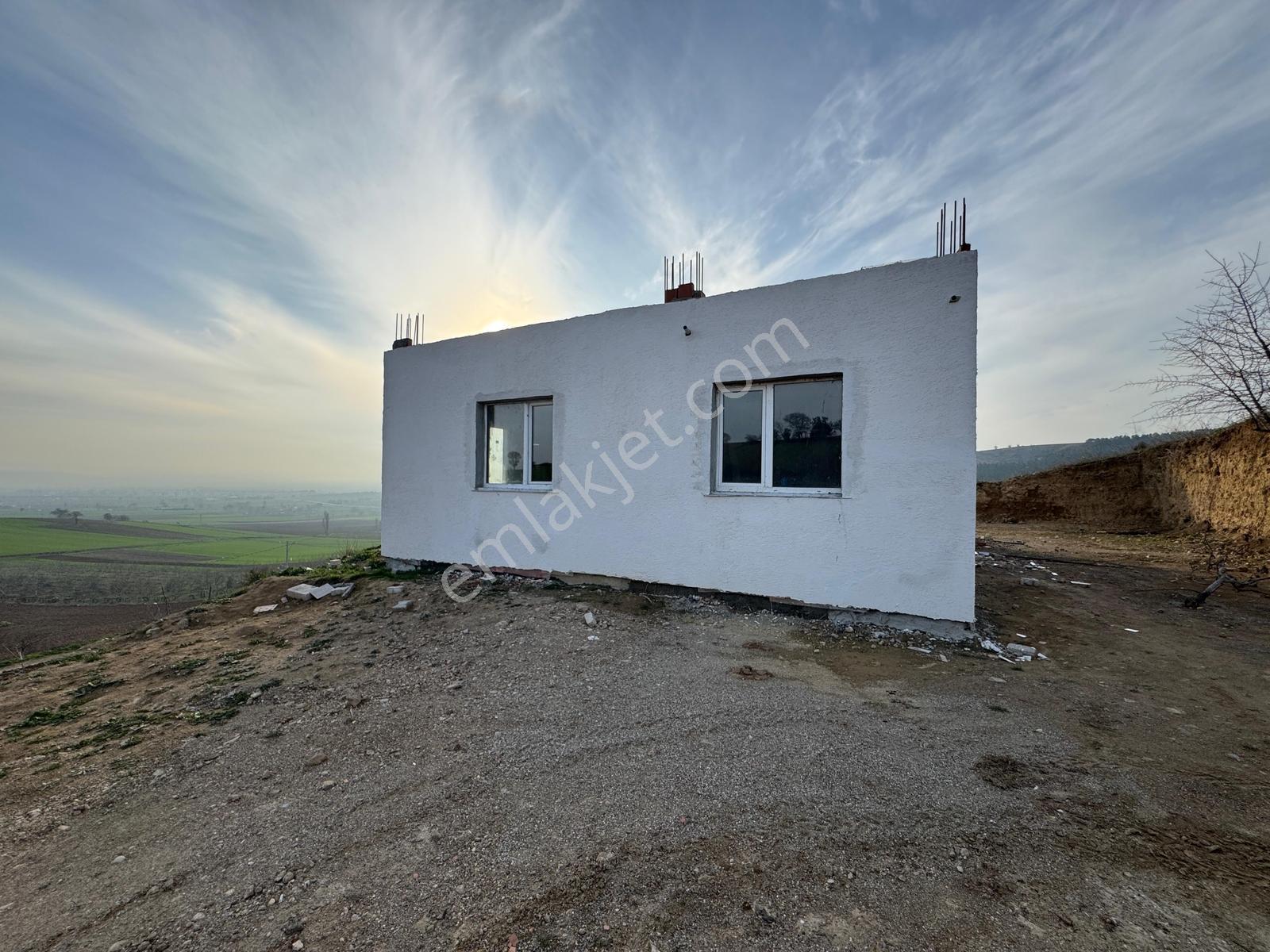 Karataş'tan 8125 M2 Elektriği Yolu Suyu 75m2 1+1 Evi Olan Arazi - Görsel 25