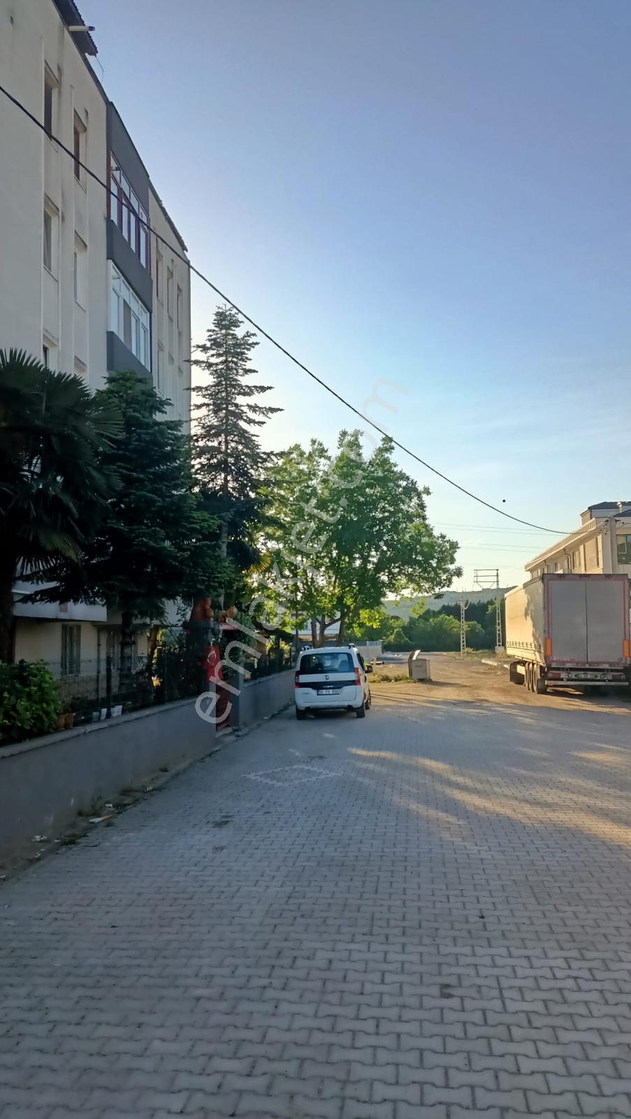 Arifbey Mahallesinde Teras Kat İki Adet 2+1 Daireler Satılık