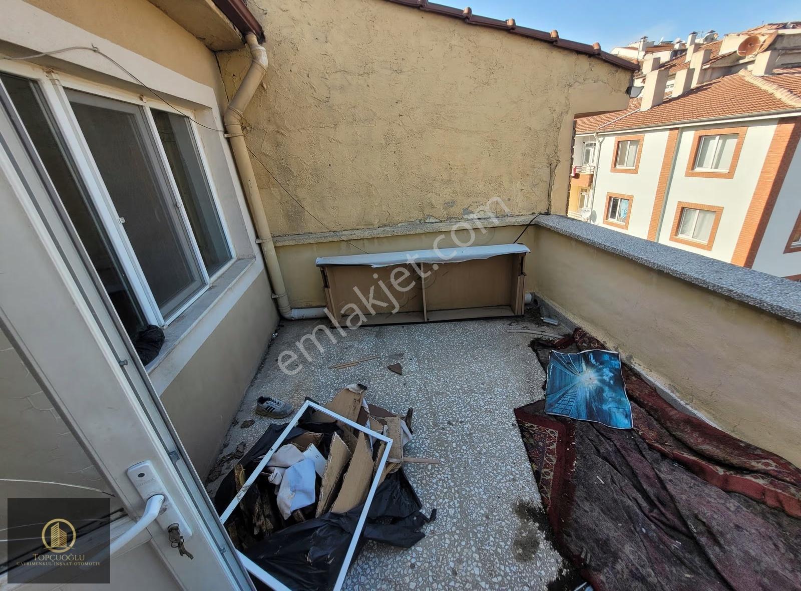 Sakarya 2 Caddesinde 2+1 Teraslı Daire - Görsel 10