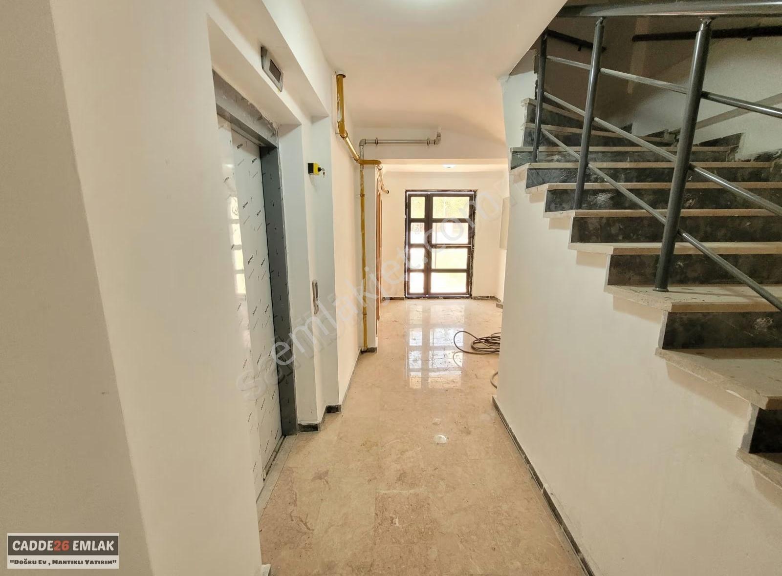 Cadde26 Dan Şehir Hastanesi Bölgesinde Satılık 1+1 Daire - Görsel 15