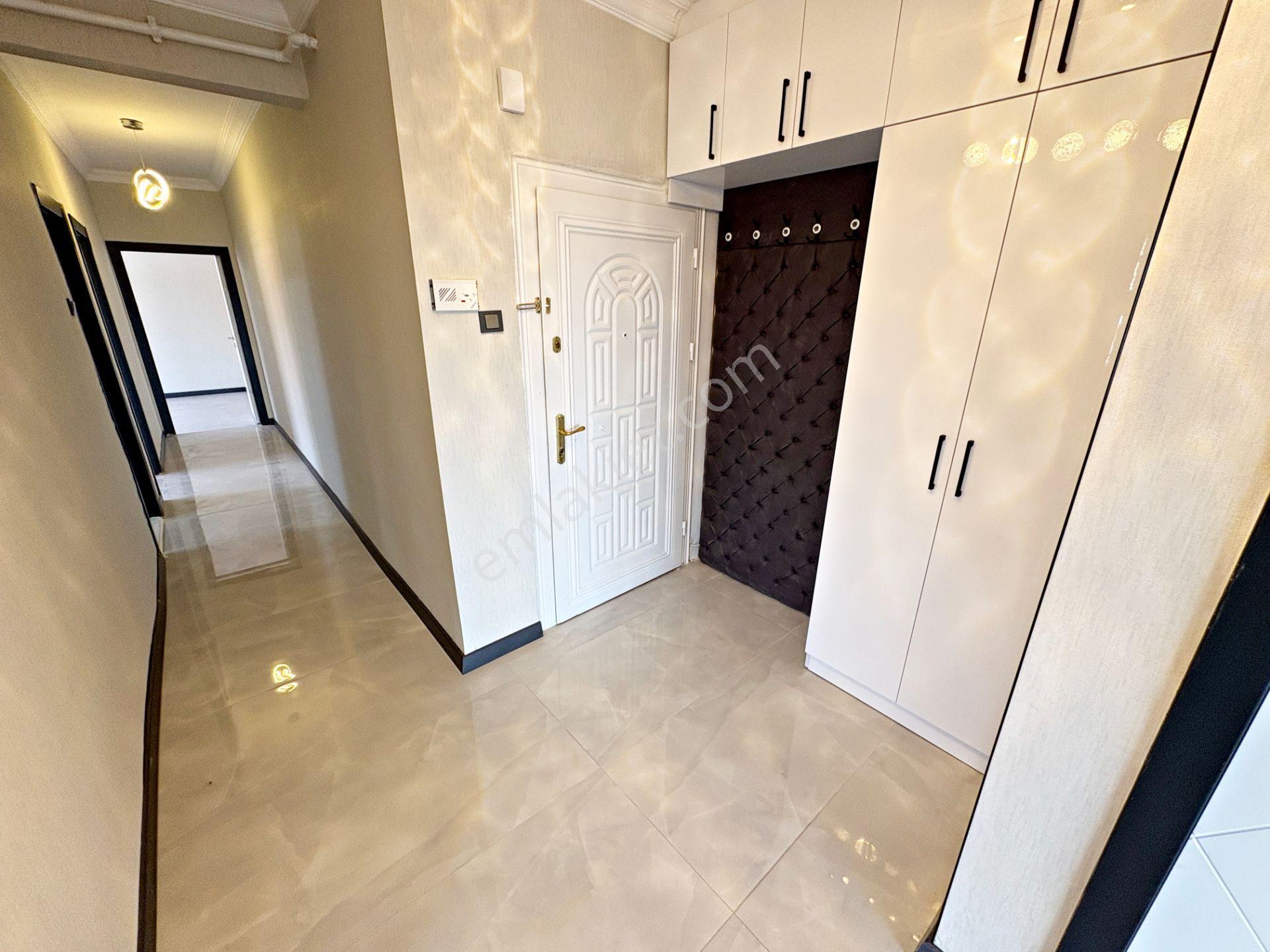 2+1 Aşağı Eğlence'de Ultra Lüks Yapılı Manzaralı Yatırıma Uygun - Görsel 23