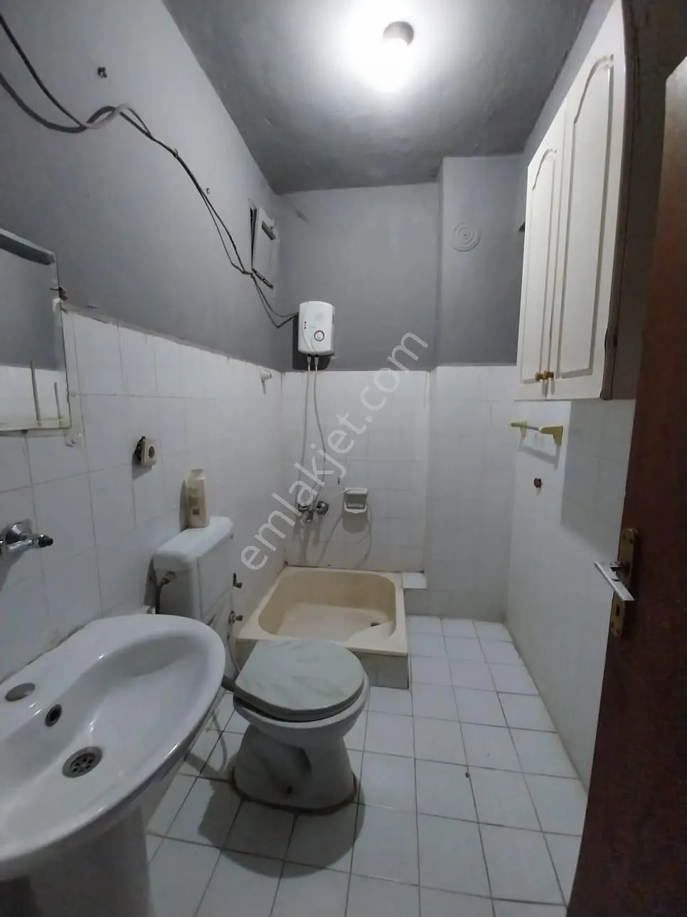Kocaeli Gölcük Şehitler Mahallesi Kiralık 2+1 Daire - Görsel 4