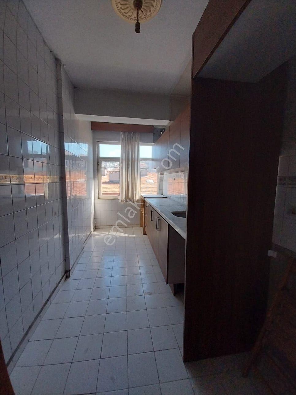 Kocaeli Gölcük Şehitler Mahallesi Kiralık 2+1 Daire - Görsel 8