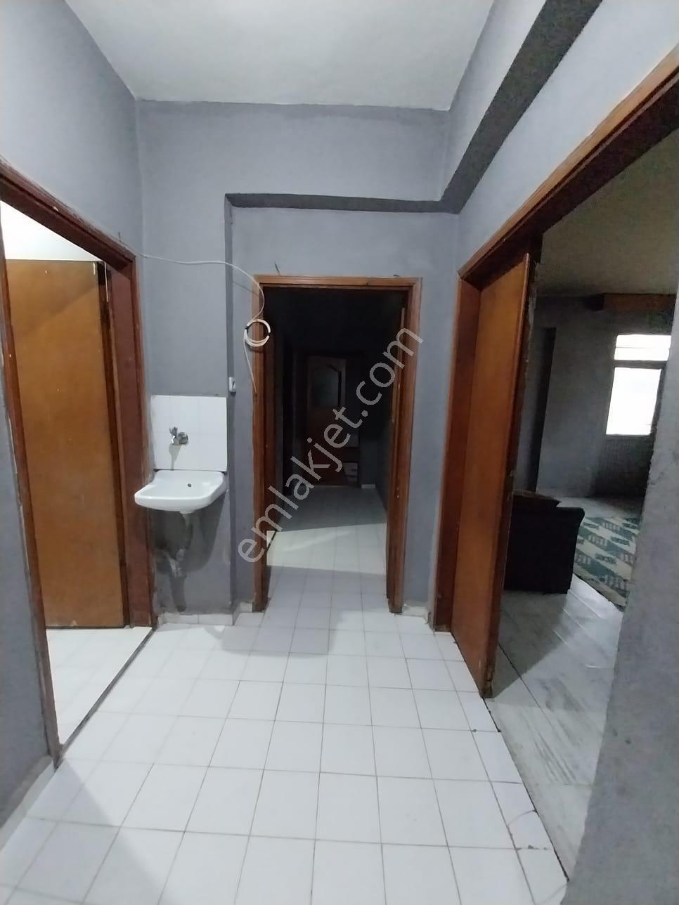 Kocaeli Gölcük Şehitler Mahallesi Kiralık 2+1 Daire - Görsel 11