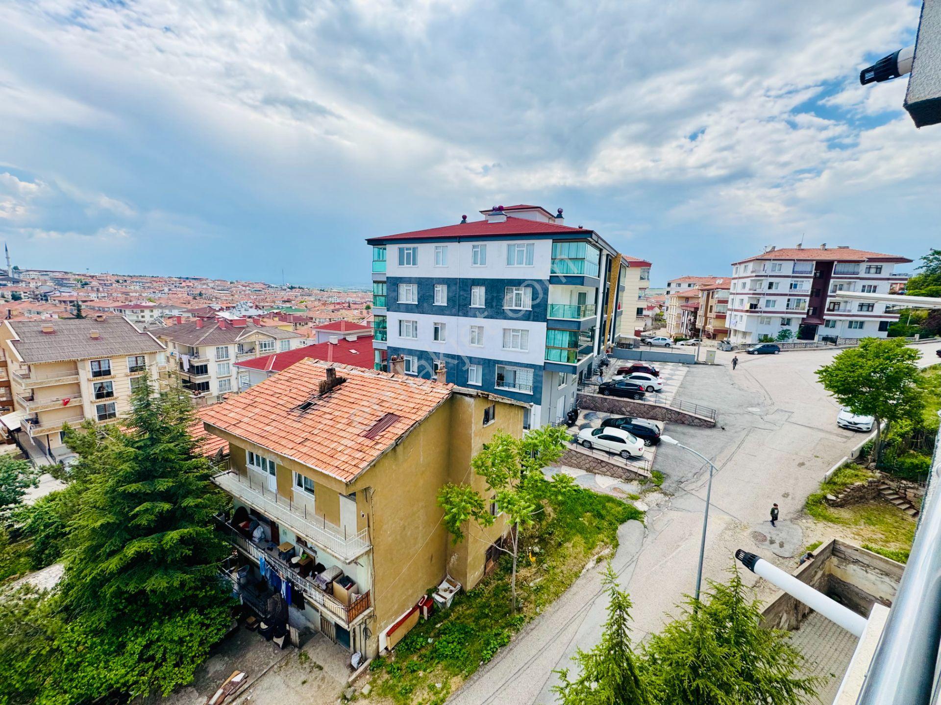 Seğmenler 1+1 Eşyalı Şehir Manzaralı Temiz Kiralık Daire - Görsel 23
