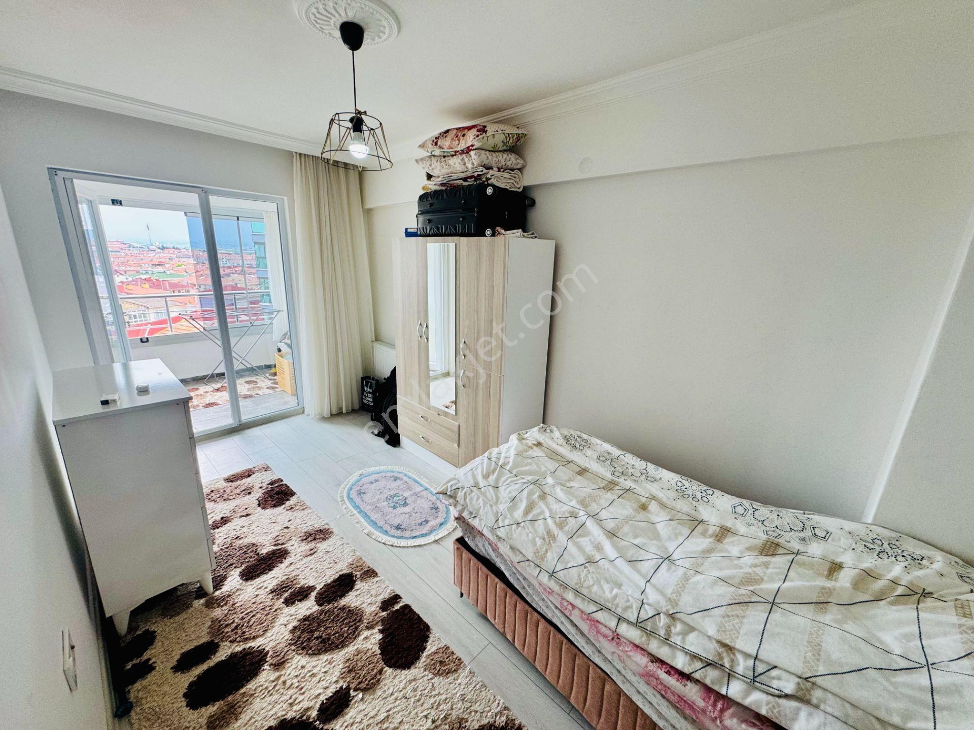 Seğmenler 1+1 Eşyalı Şehir Manzaralı Temiz Kiralık Daire - Görsel 17