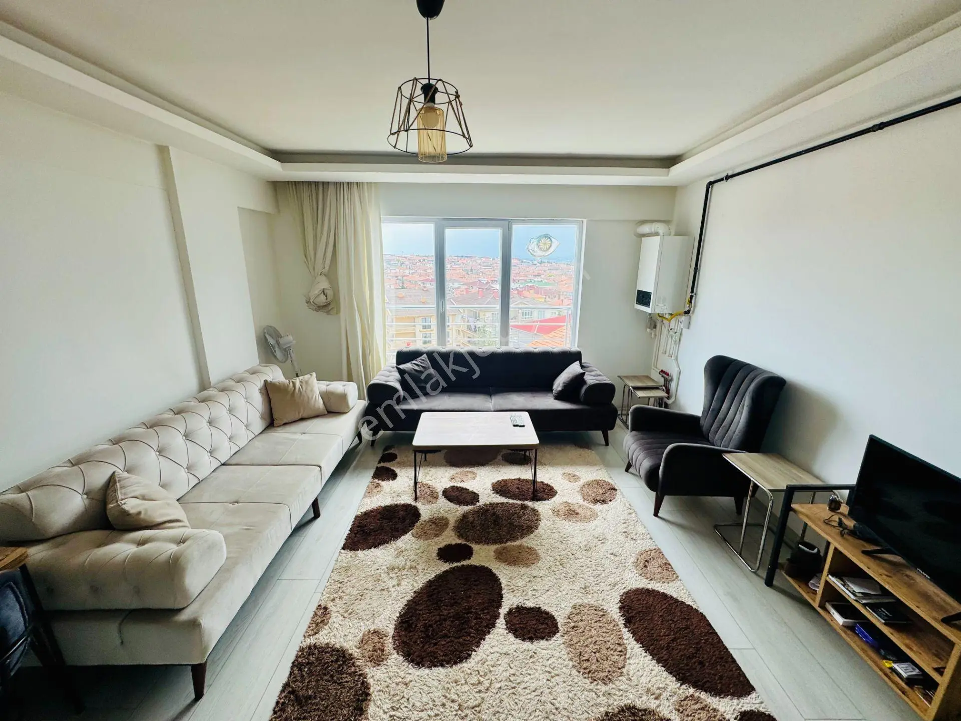 Seğmenler 1+1 Eşyalı Şehir Manzaralı Temiz Kiralık Daire - Görsel 2
