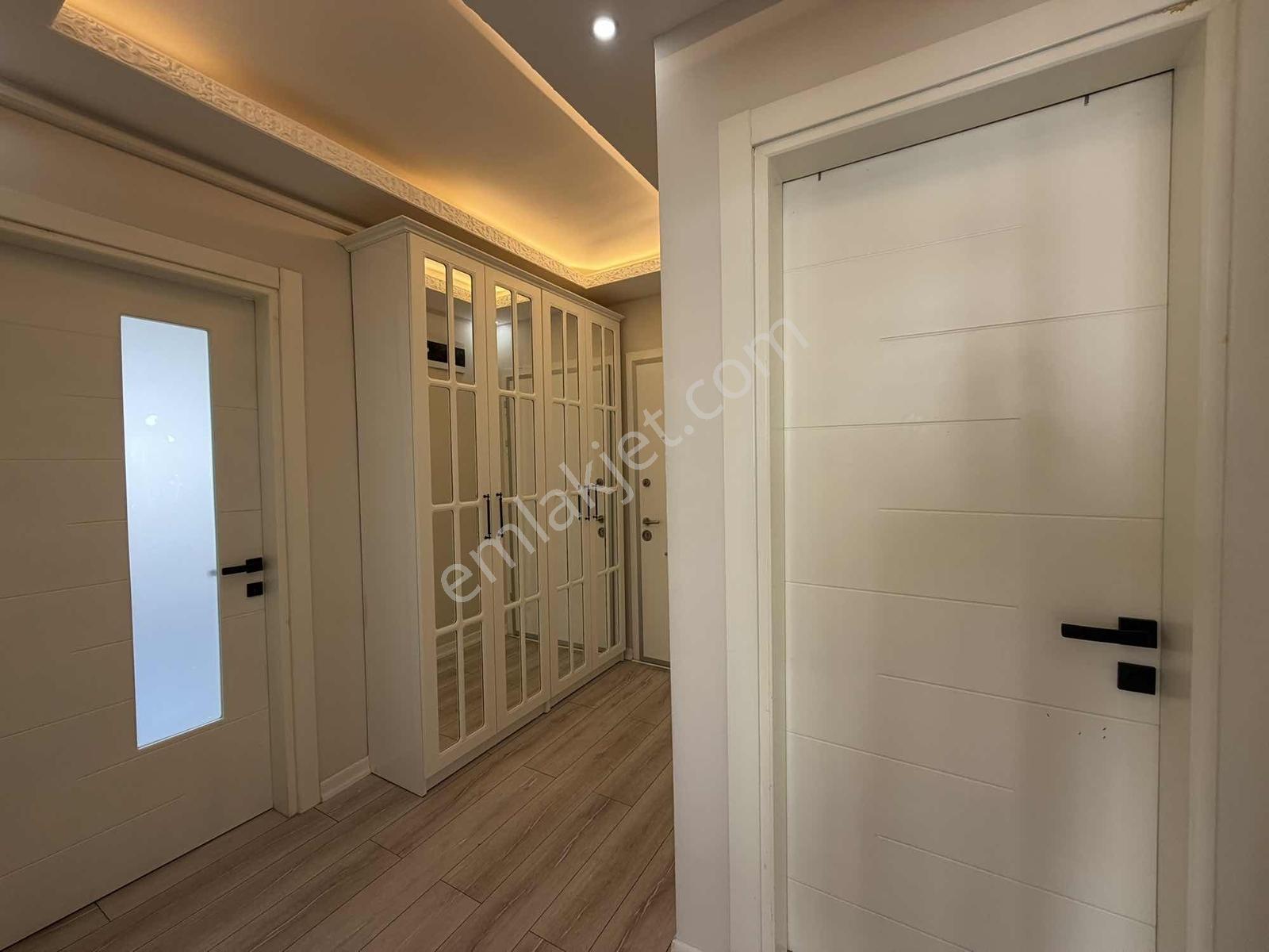 Onmax Bahçelievler'de Kiralık 2+1 110m2 Ara Kat Doğalgazlı Daire - Görsel 11