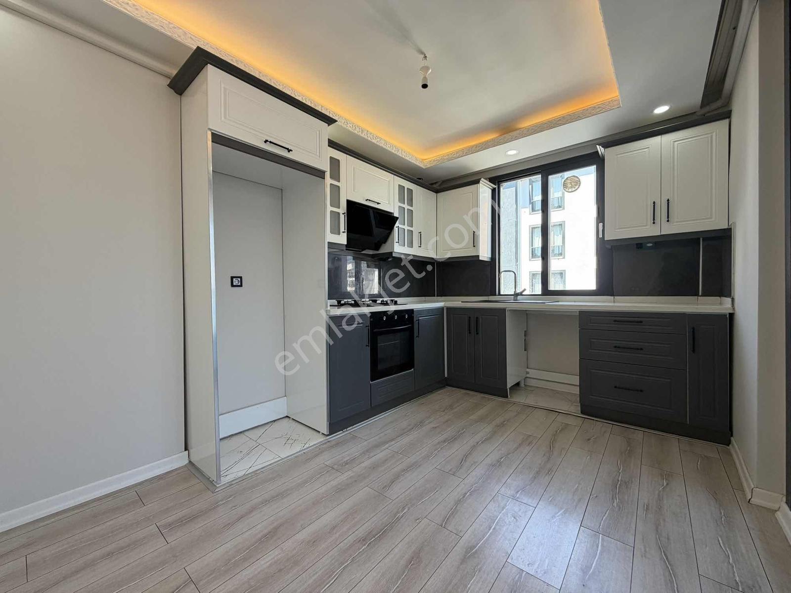 Onmax Bahçelievler'de Kiralık 2+1 110m2 Ara Kat Doğalgazlı Daire - Görsel 21