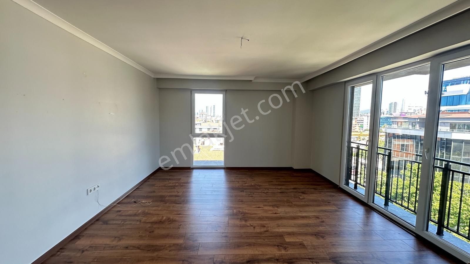 Pendik Yeşilbağlar Kiralık 2+1 - 8.kat -metro 50 Metre Mesafede - Görsel 24