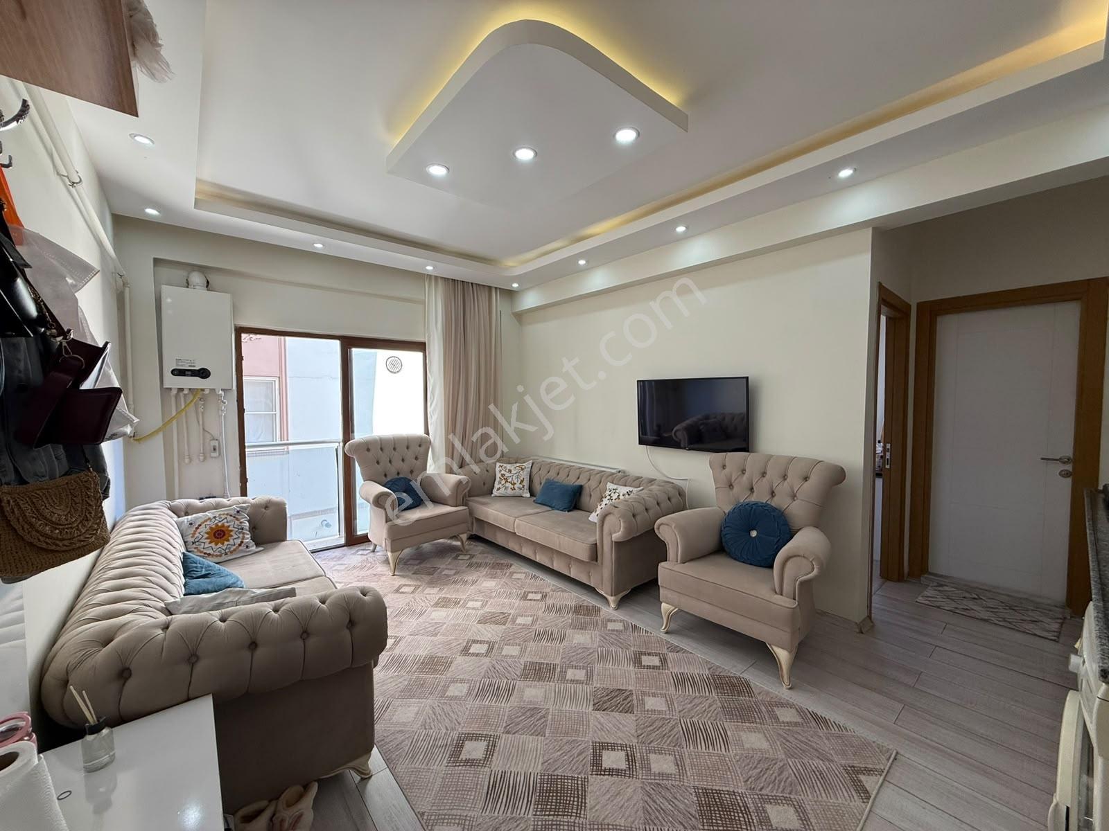 Carşı Merkezde Satılık 1+1 Eşyalı Daire - Görsel 14