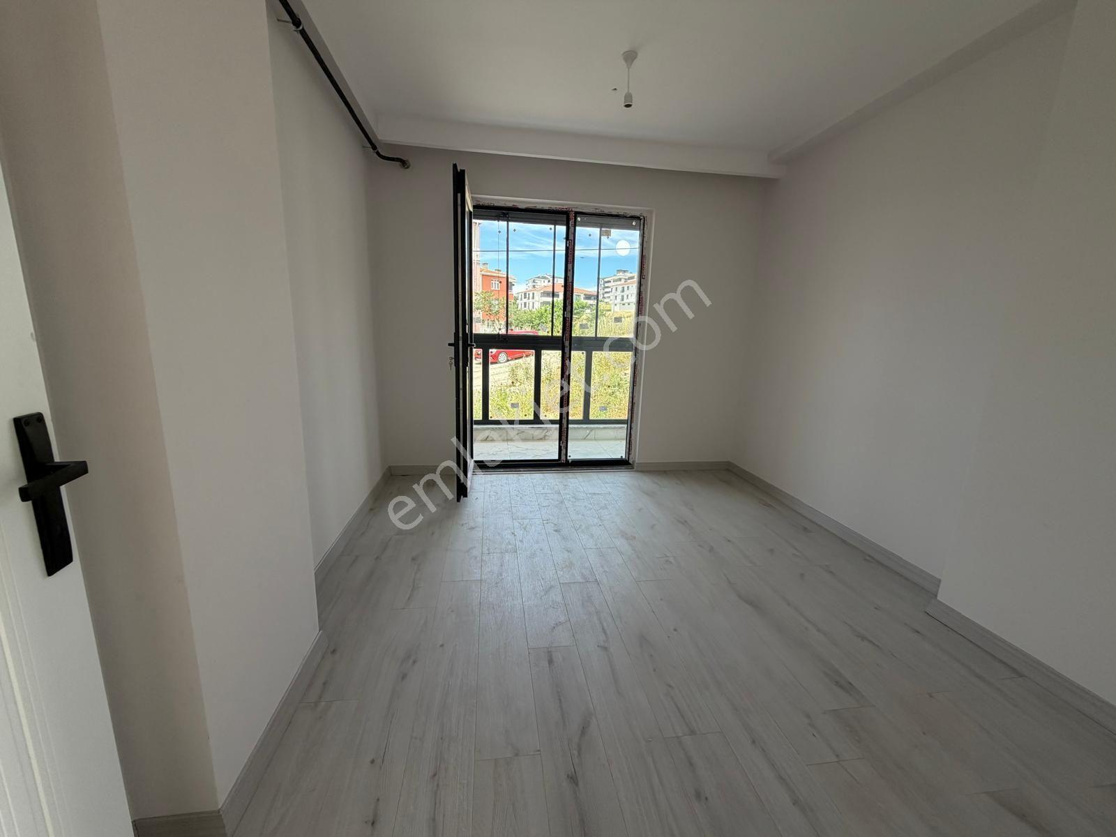Ak Auto Gayrimenkul'den Tekirdağ Süleymanpaşa Gündoğdu Mah 1+1 Kiralık Geniş Daire - Görsel 12