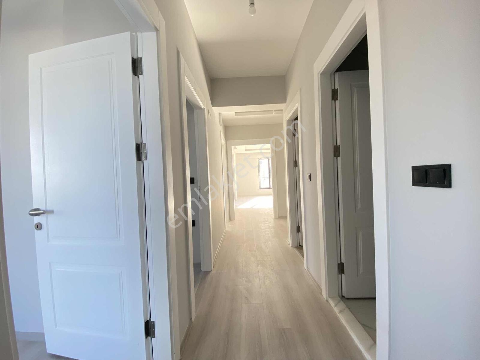 Bahadır'dan Karşıyaka Güzelyaka Sitesi 3+1 3 Cephe Yüzme Havuz - Görsel 22