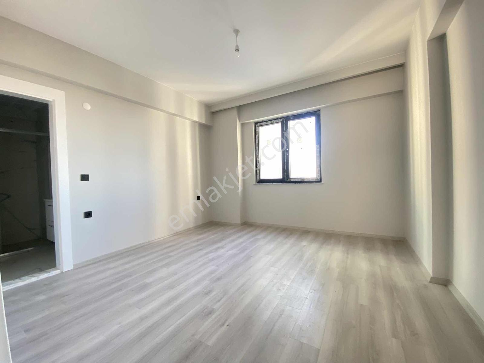 Bahadır'dan Karşıyaka Güzelyaka Sitesi 3+1 3 Cephe Yüzme Havuz - Görsel 16